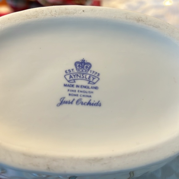 Ansley Just Orchids Fine English China Napkin holder/vase. - Picture 5 of 7